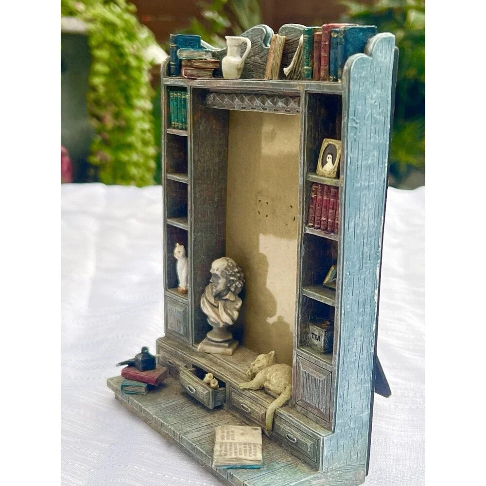 Westland 3D Library Photo Frame Books Cat Scholar Dark Academia Vintage Decor